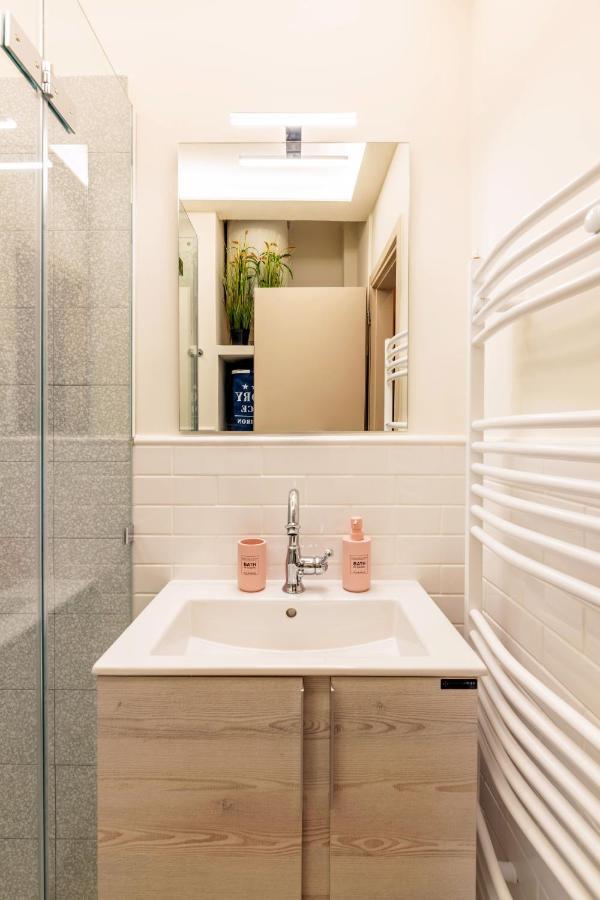 Boutique07 Luxury Apartment, Athens, Acropolis. *